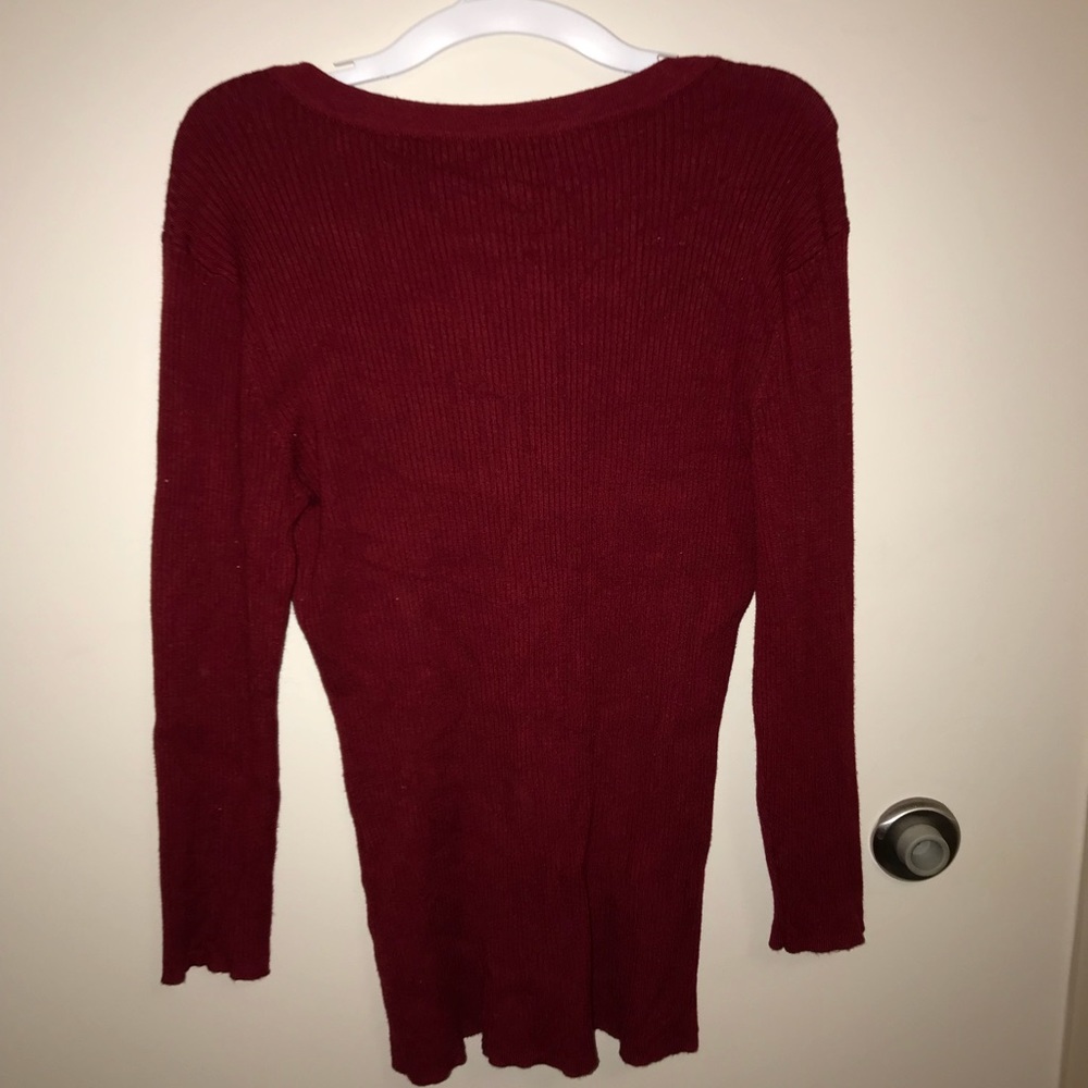 Express v neck - Picture 2 of 2